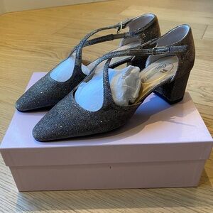 BROWNS COUTURE DAHLIA Women, size 37.5 / US 7.5, gold